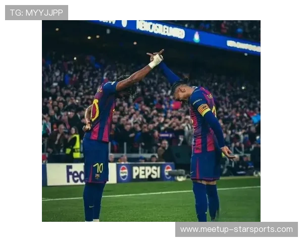 梅西重返巴萨引发球迷热议 新赛季将开启巅峰对决